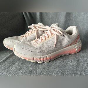 Under Armour Women’s HOVR Machina 2 Running Shoes